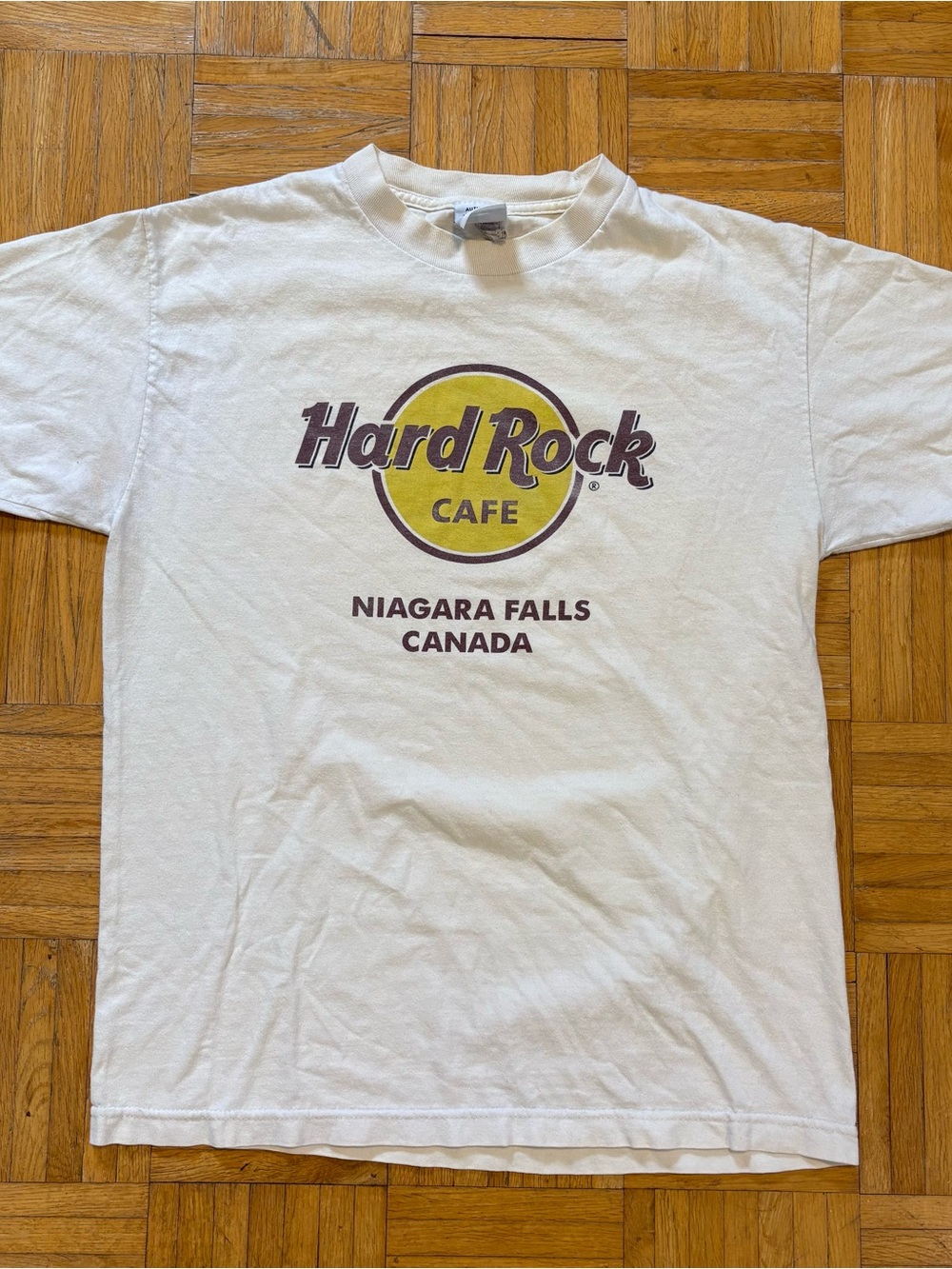 Vintage Hard Rock Cafe Niagara Falls Graphic Shirt